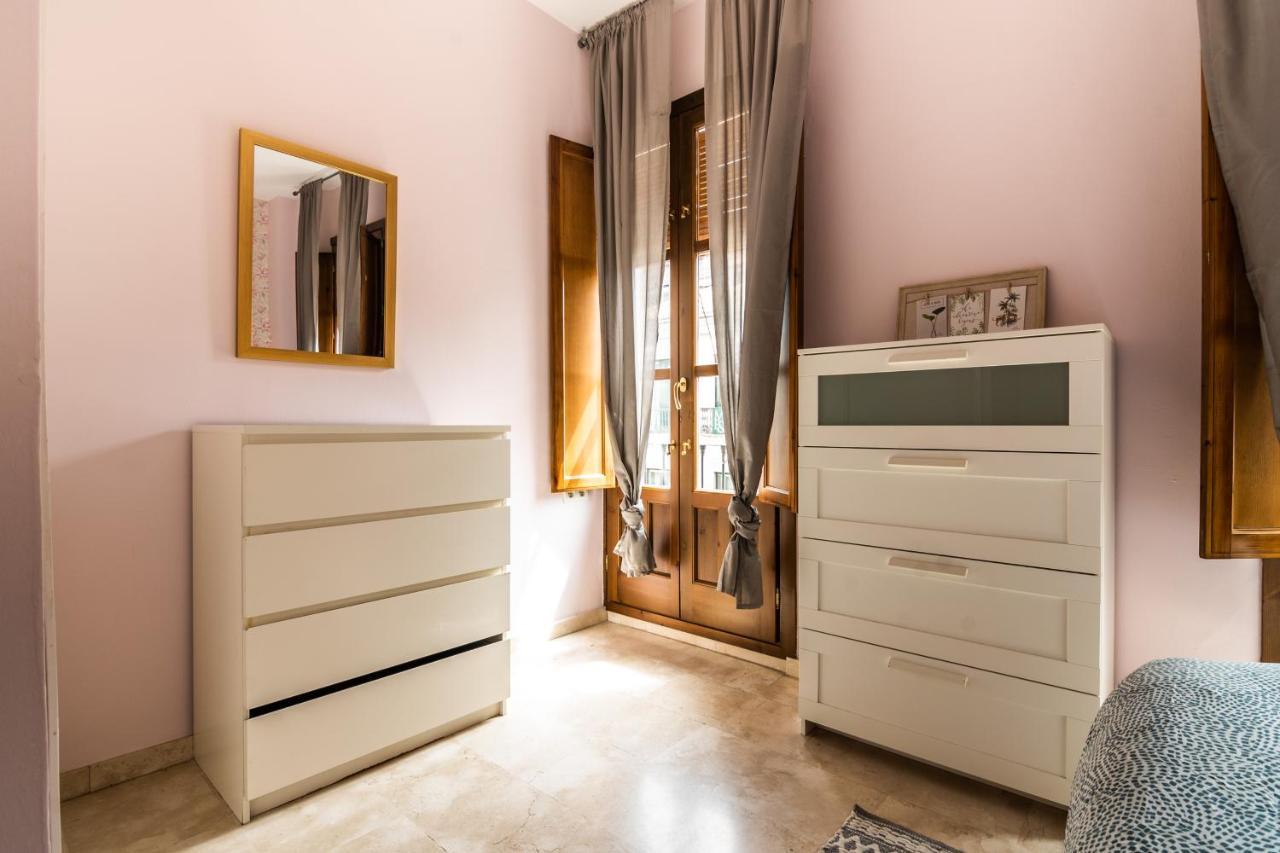 Tuguest Isabel La Catolica II Apartment Granada Luaran gambar